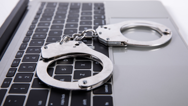 PRAWO KARNE - PRAWA POKRZYWDZONEGO W POSTĘPOWANIU KARNYM